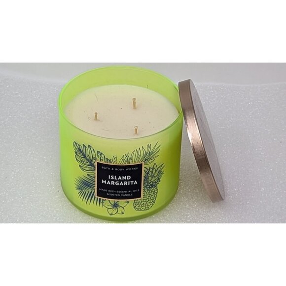 Bath & Body Works Island Margarita 3-Wick Scented Candle 14.5 Oz - Picture 1 of 3